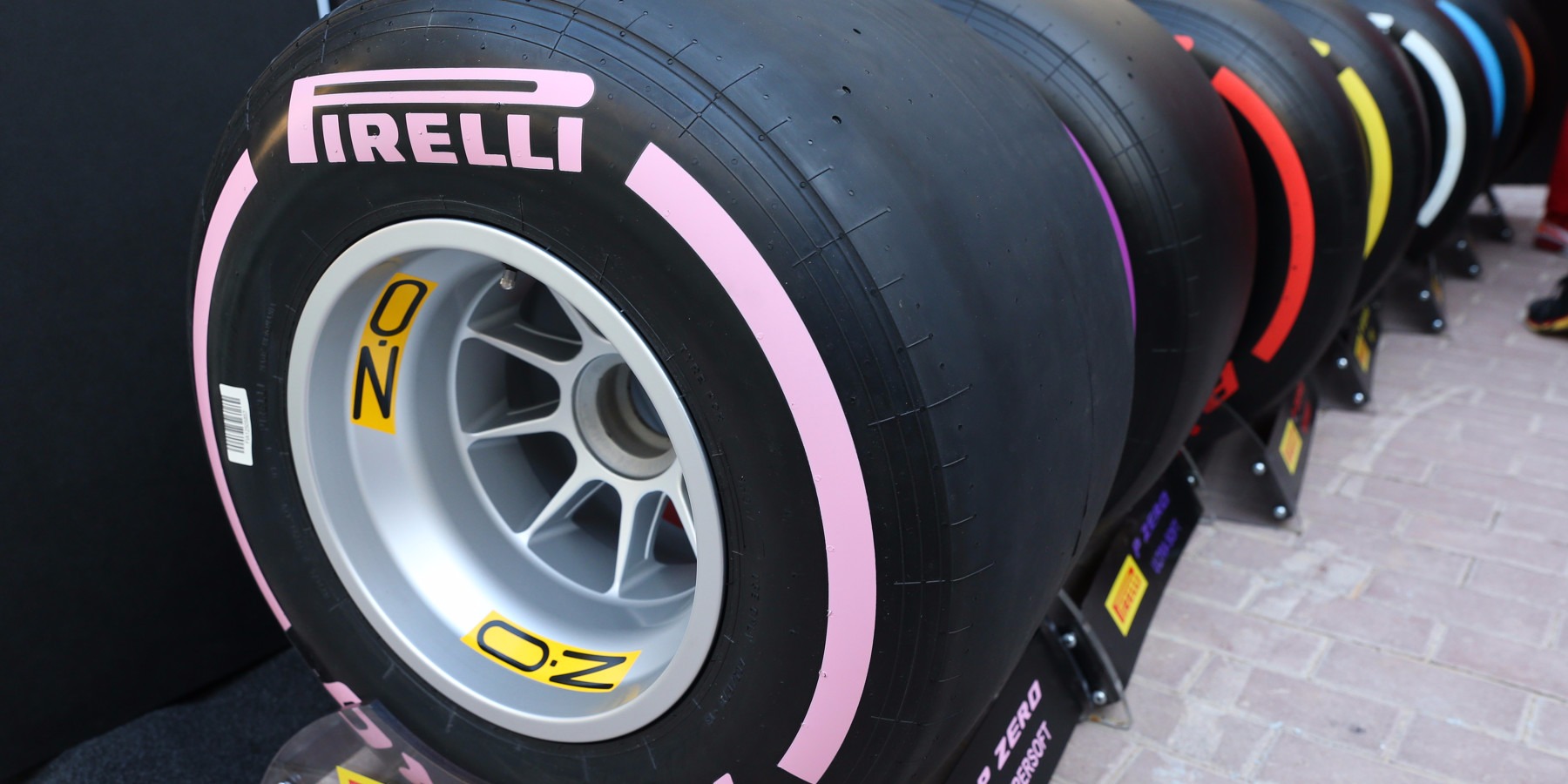 Formel-1-Reifen 2018: Pirelli führt zwei neue Mischungen ein