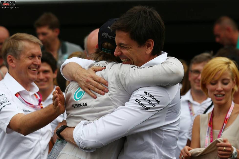 Nico Rosberg (Mercedes) und Toto Wolff 