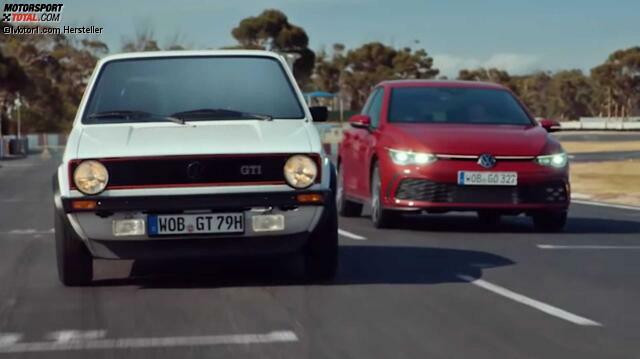 Original VW Golf GTI trifft Golf 8 GTI in neuer Werbung