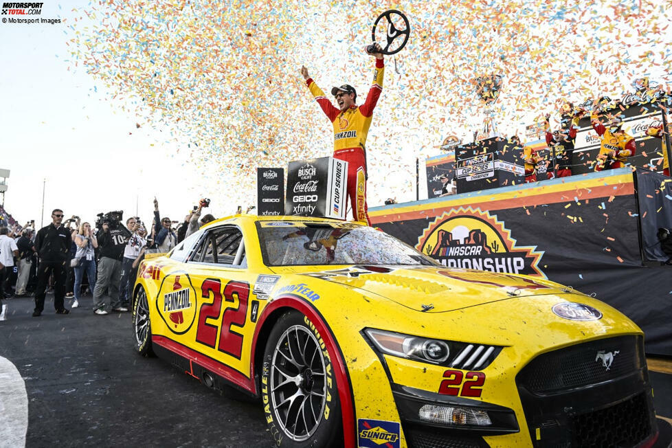 2022 - NASCAR Cup: Joey Logano (Ford Mustang)