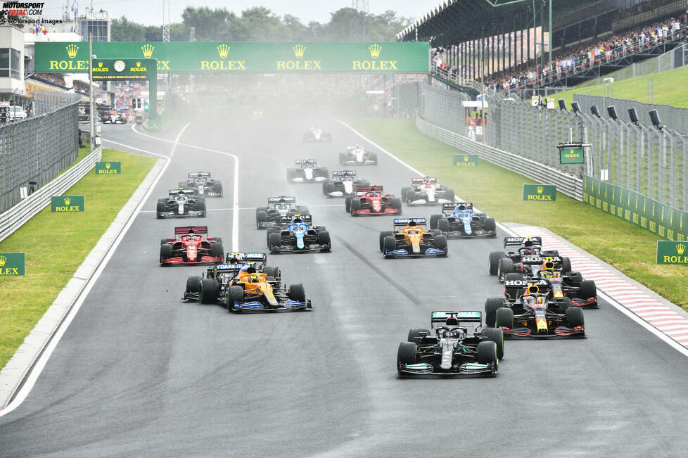 Der Startcrash des Ungarn-Grand-Prix 2021 in Bildern