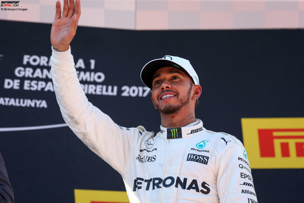 6 Siege: Lewis Hamilton in Barcelona. 2014 gewinnt er erstmals auf dem Circuit de Barcelona-Catalunya, aber ab 2017 (Foto) startet Hamilton eine Siegesserie und wird fünfmal in Folge als Erster abgewinkt.