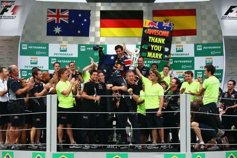 Dass Mark Webber seine Karriere beenden würde, das steht schon vor dem Rennen in Brasilien 2013 fest. Der Australier beendet die Saison mit drei Podestplätzen in Folge, holt in der Saison aber keinen einzigen Sieg und steht im Schatten von Teamkollege Sebastian Vettel, der in Sao Paulo vor ihm zum neunten Mal in Folge gewinnt.