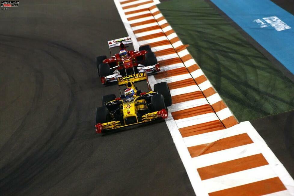 ... Alonso geht zwar als WM-Führender ins Saisonfinale in Abu Dhabi, dort verspielt Ferrari den Titel allerdings mit einer falschen Strategie. Bis 2014 fährt der Spanier noch für die Scuderia, seine Zeit in Maranello bleibt allerdings unvollendet. In fünf Jahren wird er dreimal Vizeweltmeister.