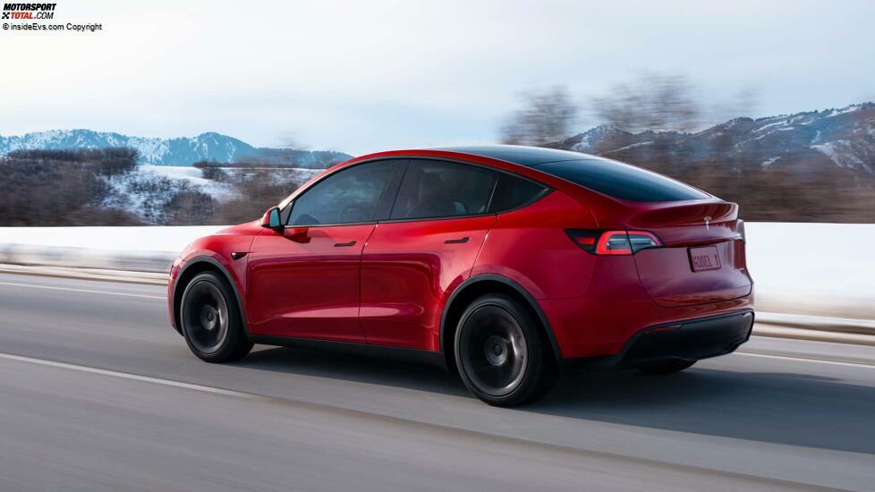 Tesla Model Y (2023)