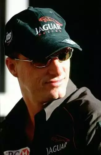 Titel-Bild zur News: Eddie Irvine (Jaguar Racing)