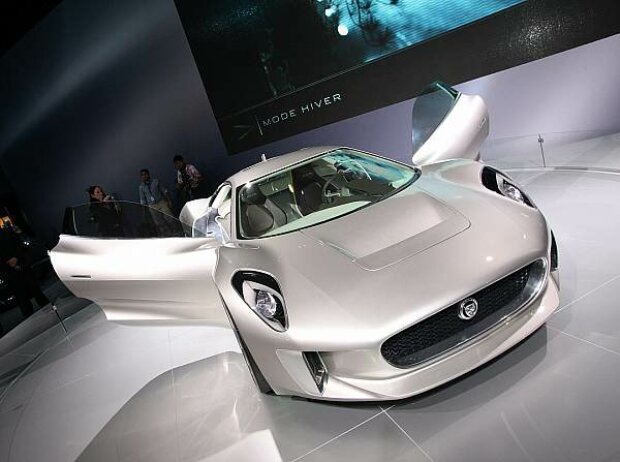Titel-Bild zur News: Jaguar C-X75 Concept