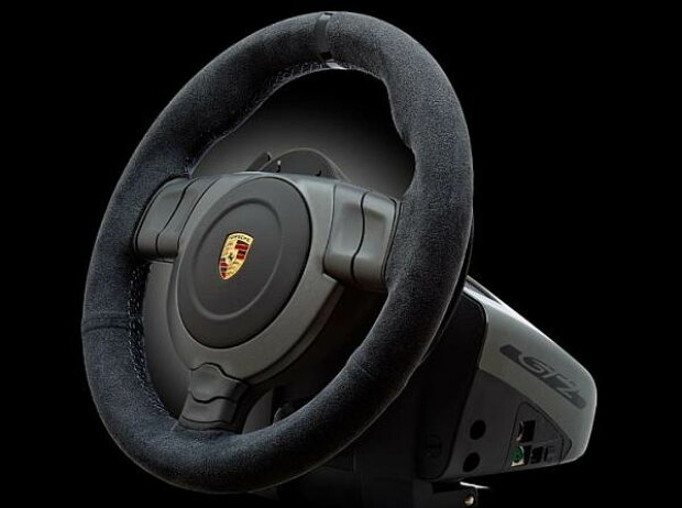 Fanatec: Neues Porsche 911 GT2 Wheel für Multiplattform-Simracer