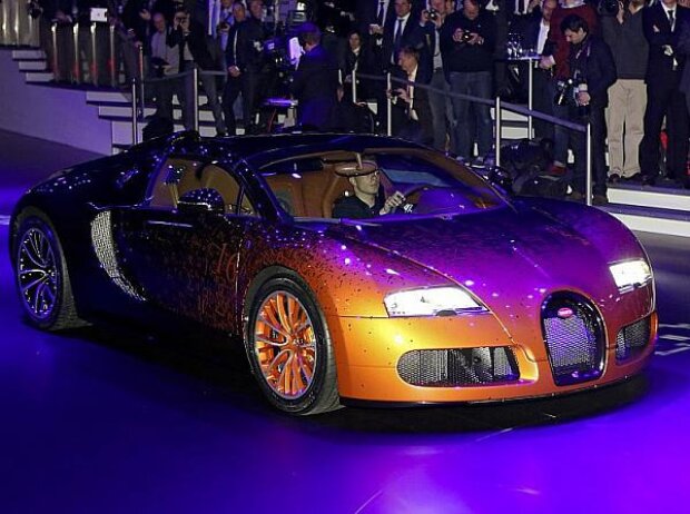 Carbon-Roadster drei 2013: mit bringt Bugatti Genf