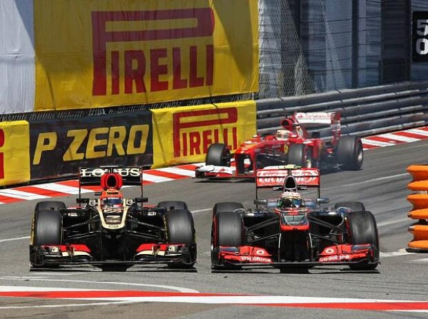 Titel-Bild zur News: Sergio Perez, Kimi Räikkönen