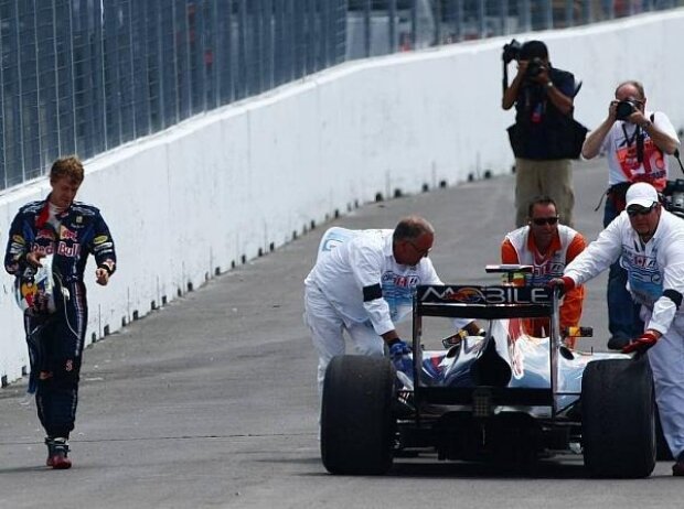 Titel-Bild zur News: Sebastian Vettel, kein Benzin, trockeener Tank