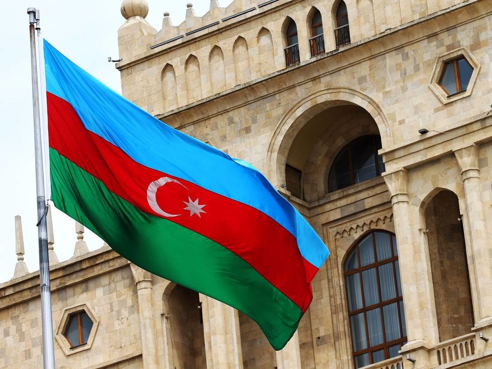 aserbaidschanische Flagge, Baku