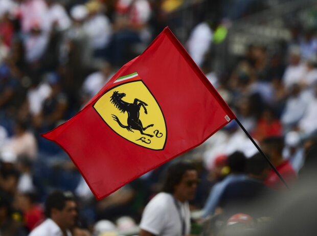 Stiller Protest: Ferrari hisst in Maranello Fahne für Kanada-"Sieg"