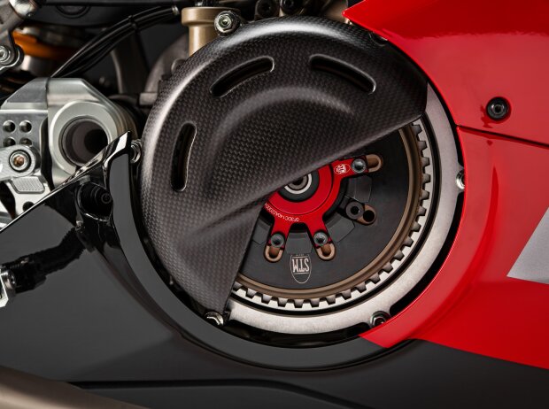 Ducati Panigale V4R: Erschwert die Trockenkupplung die Starts?