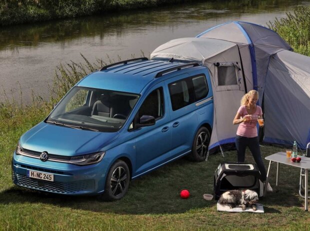 VW Caddy California (2021): Mini-Camper mit Miniküche