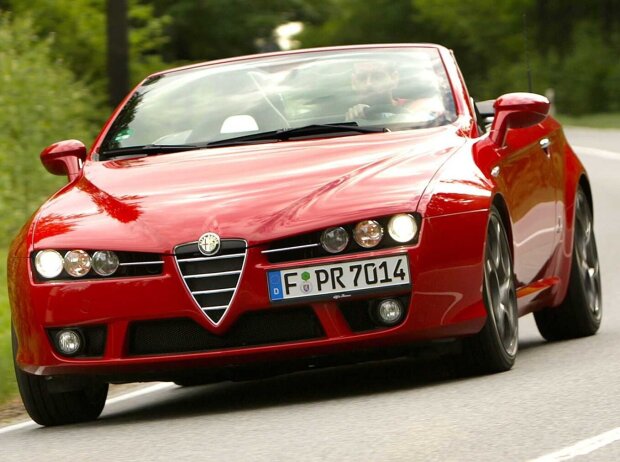 Titel-Bild zur News: Alfa Romeo Spider