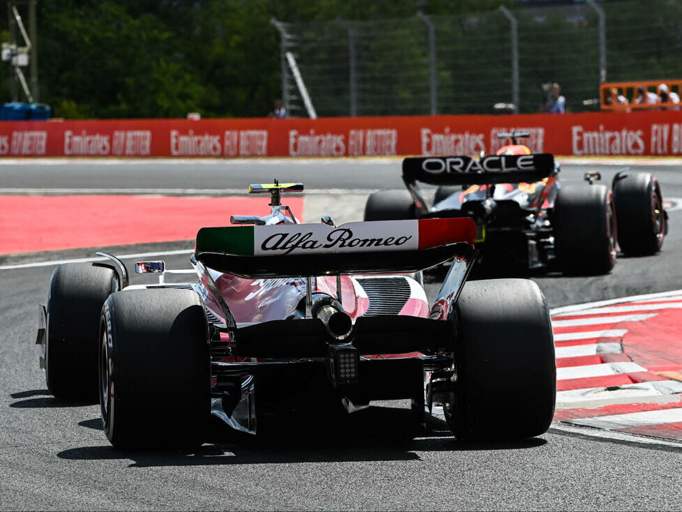 Guanyu Zhou, Max Verstappen