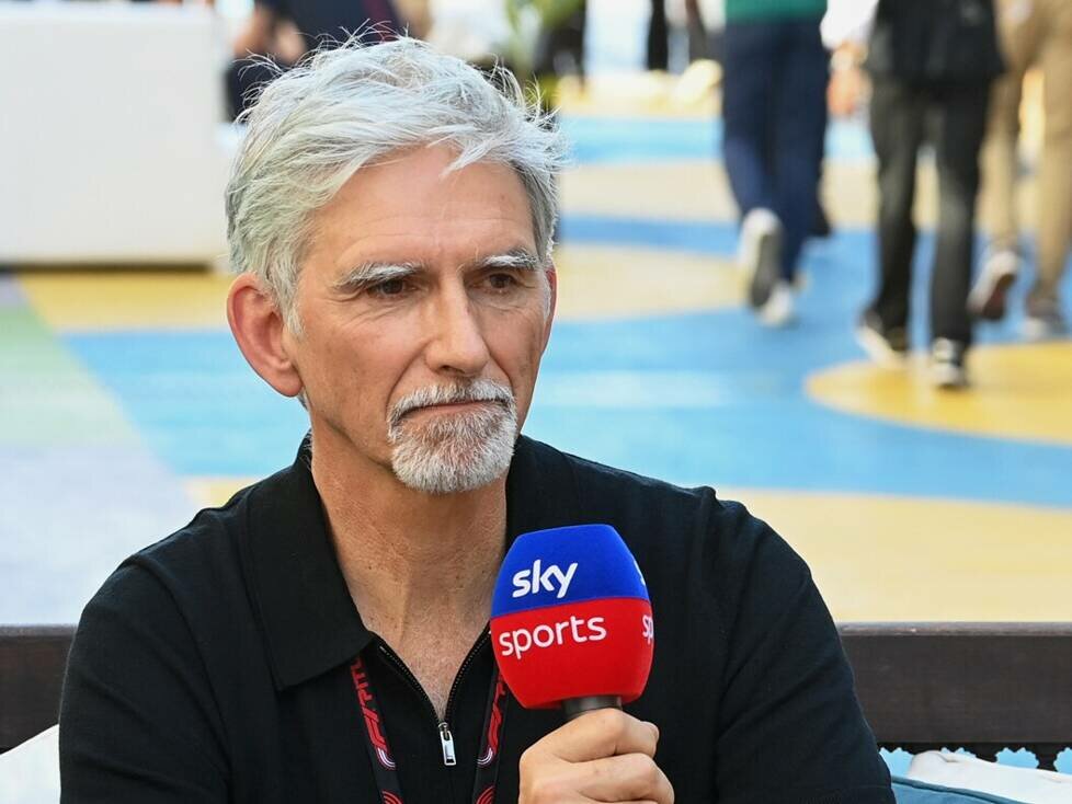Der frühere Formel-1-Weltmeister Damon Hill als TV-Experte bei Sky