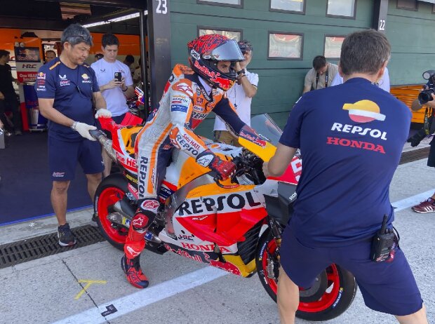 Titel-Bild zur News: Marc Marquez beim MotoGP-Test in Misano