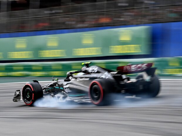 Titel-Bild zur News: Lewis Hamilton (Mercedes W14) im Qualifying zum Formel-1-Rennen in Brasilien 2023