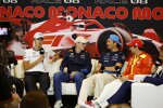 Alexander Albon (Williams), George Russell (Mercedes), Max Verstappen (Red Bull) und Charles Leclerc (Ferrari) 