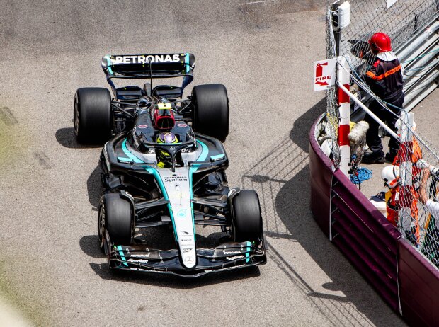 Titel-Bild zur News: Lewis Hamilton (Mercedes W15) beim Formel-1-Training in Monaco 2024