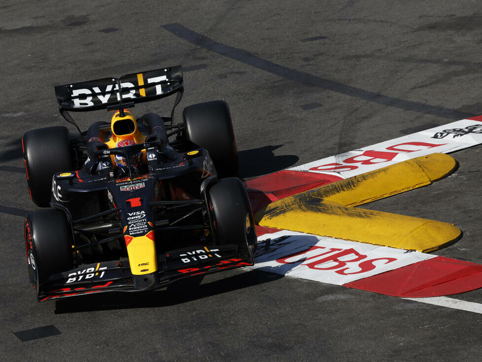 Max Verstappen (RB20) beim Formel-1-Rennen in Monaco 2024