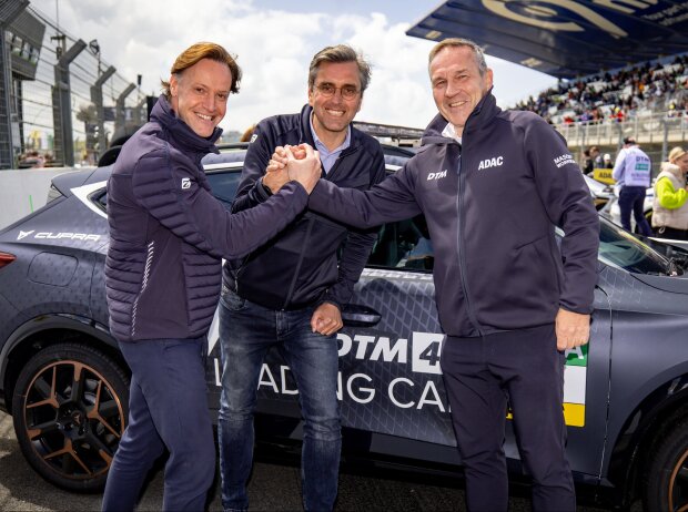 Von links nach rechts: Robert van Overdijk (CEO des Circuit Zandvoort), Erik Weijers (Chief Sporting Officer Circuit Zandvoort) und Thomas Voss (ADAC Motorsportchef)
