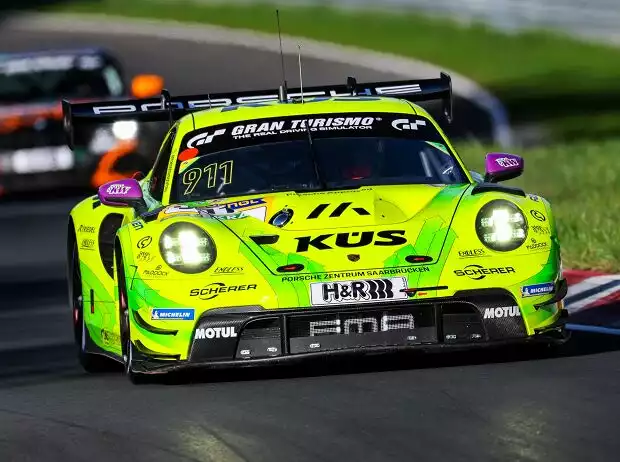 Titel-Bild zur News: Der Manthey-EMA-Porsche "Grello" kehrt beim 6-Stunden-Rennen auf die Nürburgring-Nordschleife zurück