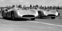 Die Mercedes-Fahrer Juan Manuel Fangio und Karl Kling 1954 in Reims in Frankreich