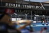 Formel E Berlin: Schweigeminute für Corona-Opfer und verstorbenen Arbeiter