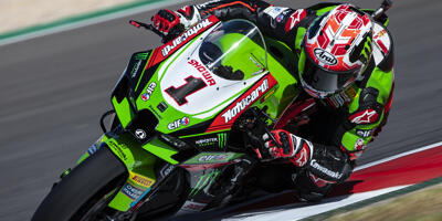 WSBK Portimao: Kontroverser Crash von Razgatlioglu & Rea-Sieg in Lauf 2!